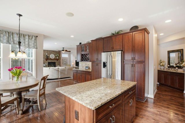 2567 Twin Hills Court, Union, KY 41091