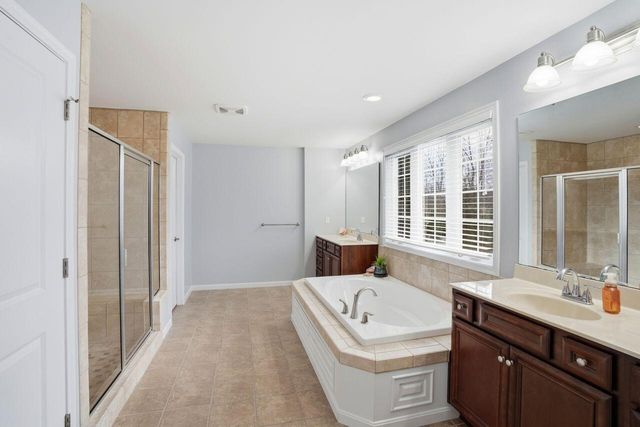 2567 Twin Hills Court, Union, KY 41091