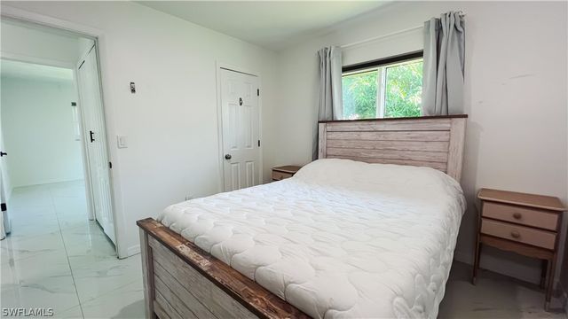 759 100th AVE N, Naples, FL 34108