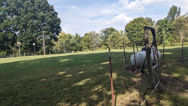 116 Davis Rd, Livingston, TN 38570