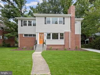 4100 UNDERWOOD ST, University Park, MD 20782
