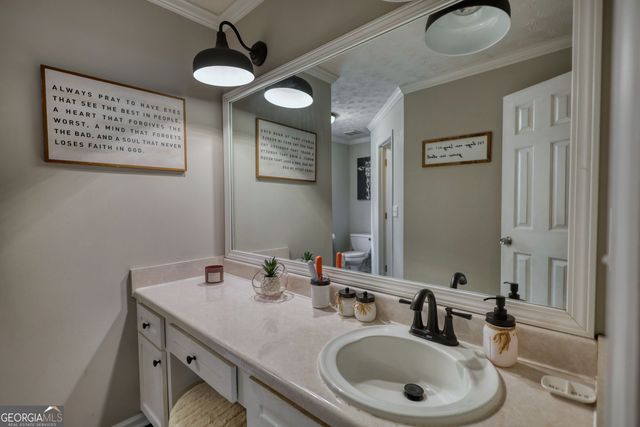 7190 Woodland Avenue SE, Covington, GA 30014