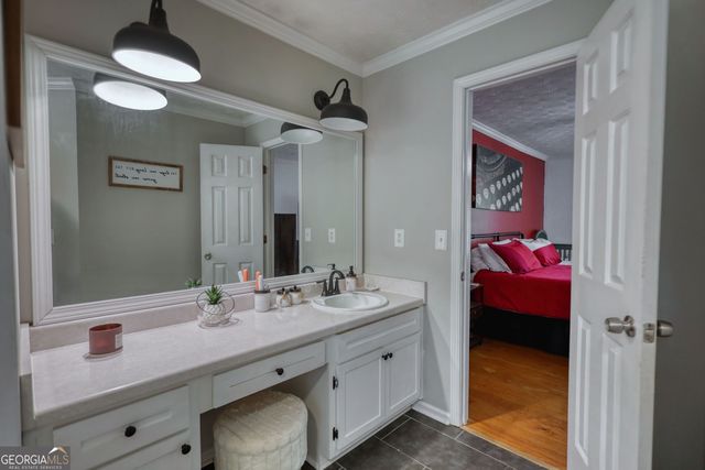 7190 Woodland Avenue SE, Covington, GA 30014