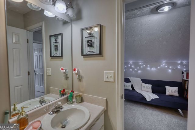 7190 Woodland Avenue SE, Covington, GA 30014