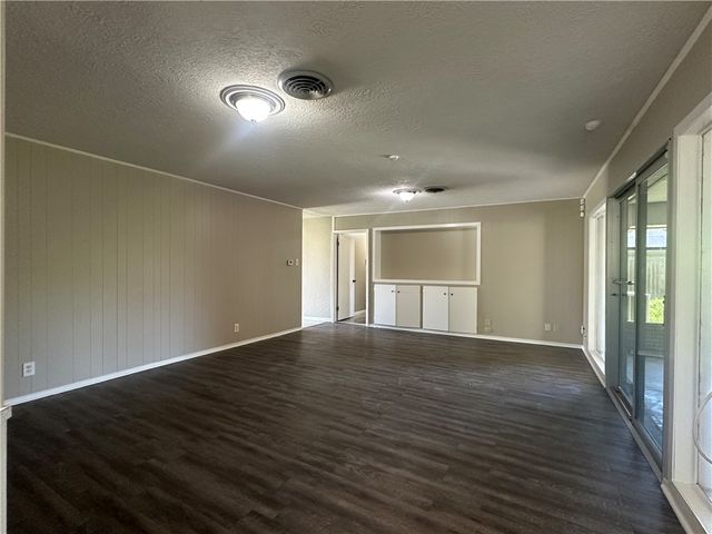 6022 Killarney Dr, Corpus Christi, TX 78413