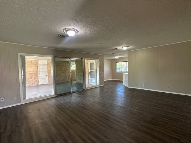 6022 Killarney Dr, Corpus Christi, TX 78413