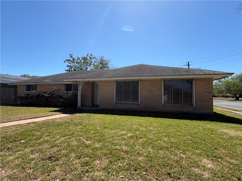 6022 Killarney Dr, Corpus Christi, TX 78413