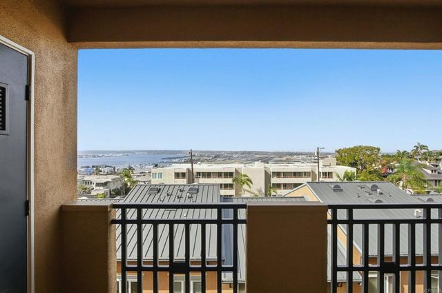 2330 1St Avenue 411, San Diego, CA 92101