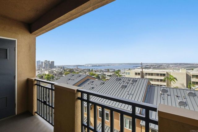 2330 1St Avenue 411, San Diego, CA 92101
