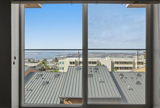 2330 1St Avenue 411, San Diego, CA 92101