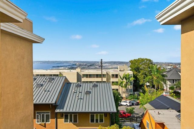 2330 1St Avenue 411, San Diego, CA 92101