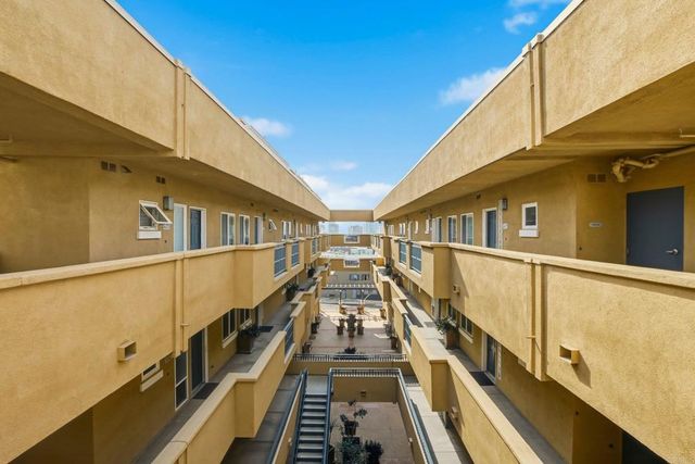 2330 1St Avenue 411, San Diego, CA 92101