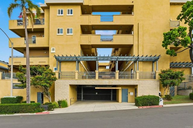 2330 1St Avenue 411, San Diego, CA 92101