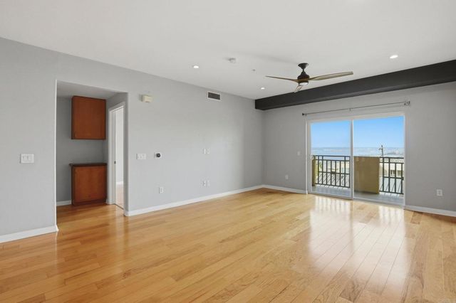 2330 1St Avenue 411, San Diego, CA 92101