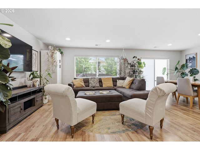 13717 Ne 5TH Way, Vancouver, WA 98684