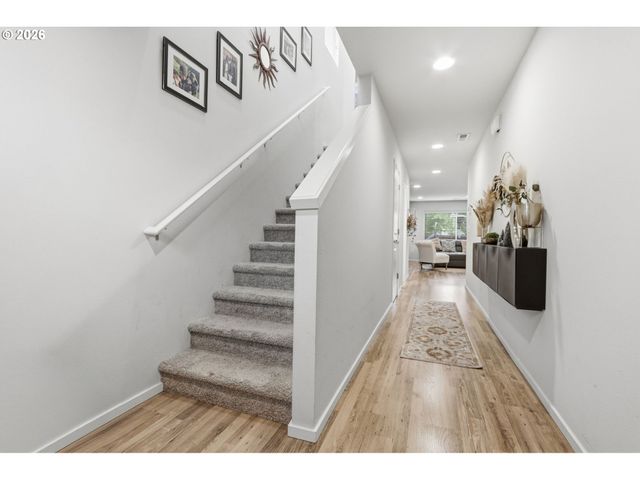 13717 Ne 5TH Way, Vancouver, WA 98684