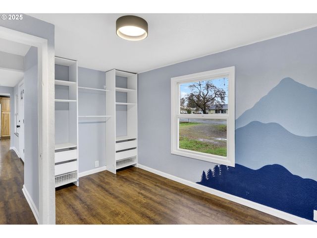 146 WARNER PARROTT Rd, Oregon City, OR 97045