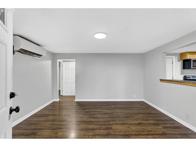 146 WARNER PARROTT Rd, Oregon City, OR 97045