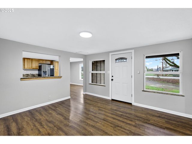 146 WARNER PARROTT Rd, Oregon City, OR 97045