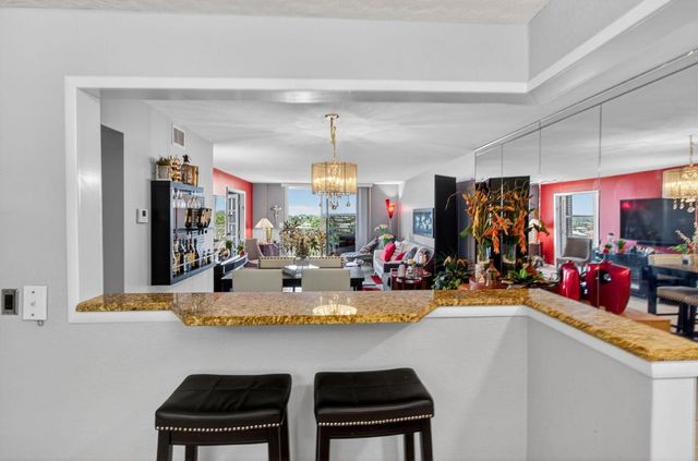 1050 Hillsboro Mile 704w, Hillsboro Beach, FL 33062