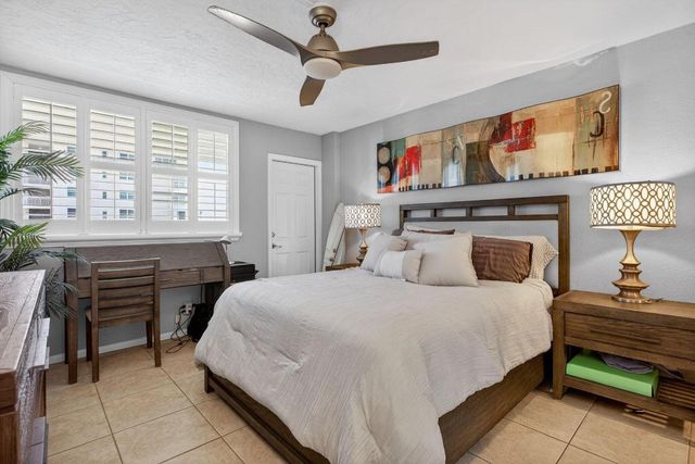 1050 Hillsboro Mile 704w, Hillsboro Beach, FL 33062