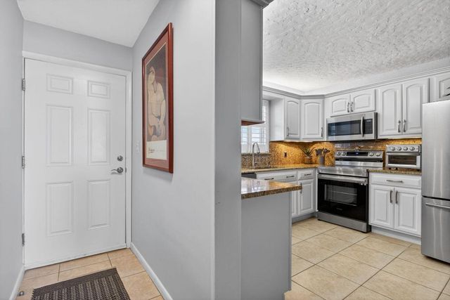 1050 Hillsboro Mile 704w, Hillsboro Beach, FL 33062