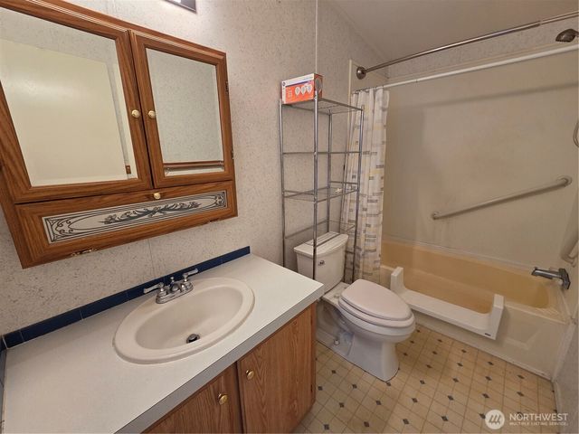 1111 Archwood Drive SW #332, Olympia, WA 98502