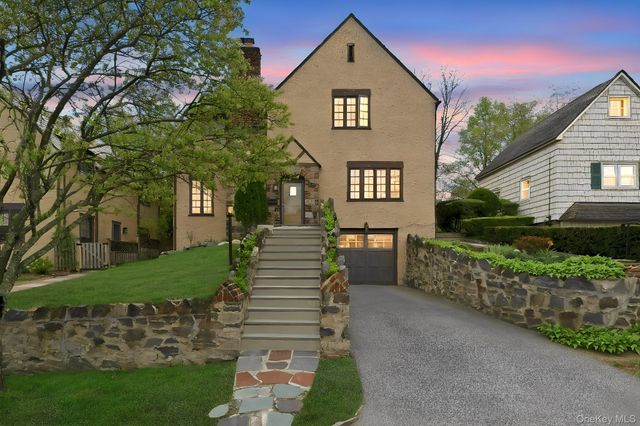 56 Hillcrest Avenue, Larchmont, NY 10538