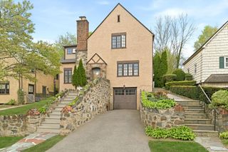 56 Hillcrest Avenue, Larchmont, NY 10538