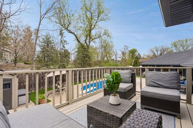 335 Queensland Lane N, Plymouth, MN 55447