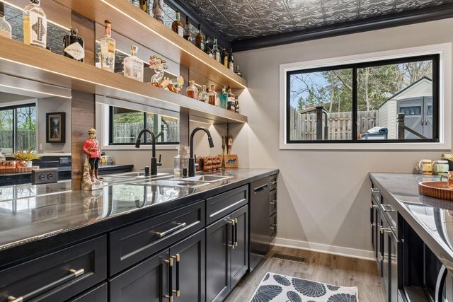 335 Queensland Lane N, Plymouth, MN 55447