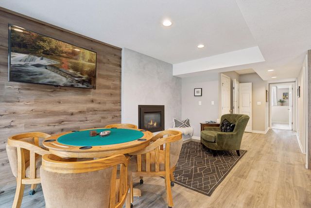 335 Queensland Lane N, Plymouth, MN 55447