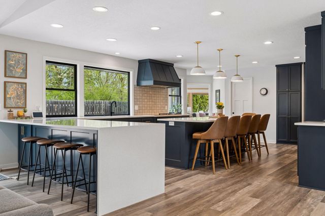 335 Queensland Lane N, Plymouth, MN 55447