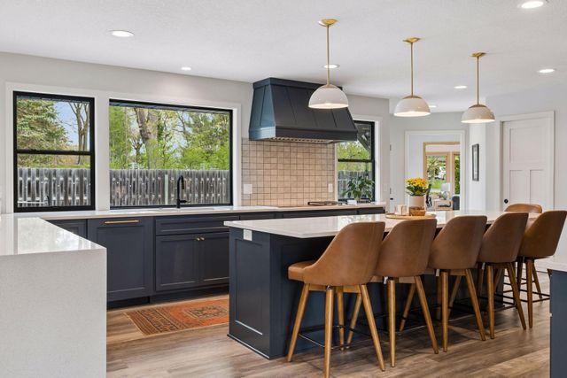 335 Queensland Lane N, Plymouth, MN 55447