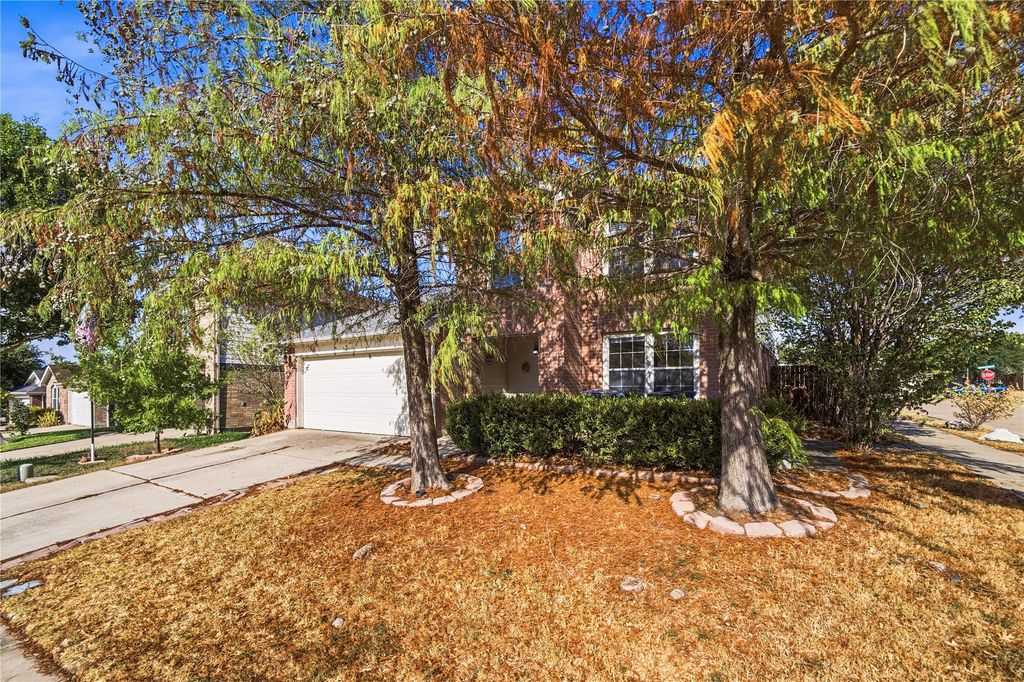 5666 Hunters Bend Lane, Dallas, TX 75249 — photo 3