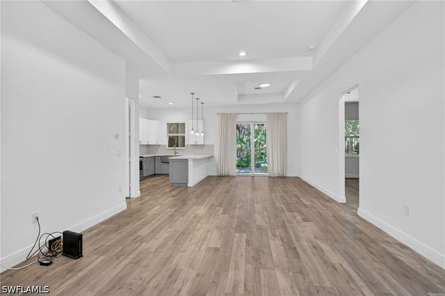 2745 22nd AVE NE, Naples, FL 34120