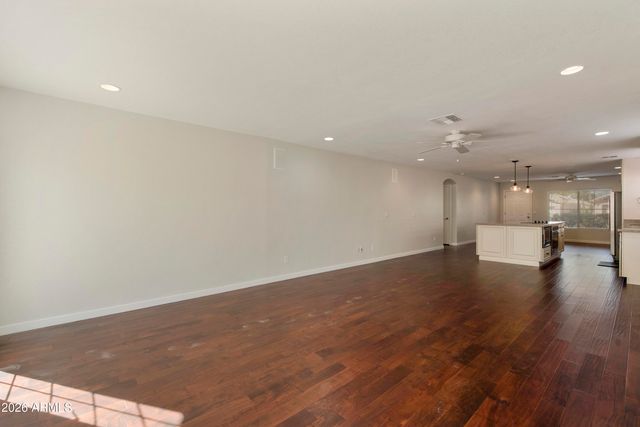 3547 W VIA DEL SOL Drive, Glendale, AZ 85310