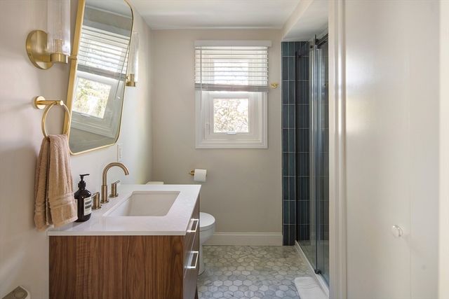 6 Nantucket Ave, Swampscott, MA 01907