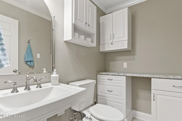 1318 Beach Boulevard, 5, Biloxi, MS 39530
