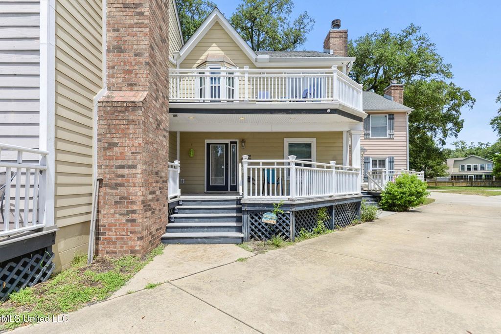 1318 Beach Boulevard, 5, Biloxi, MS 39530