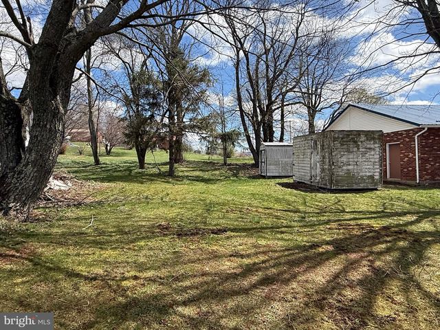 132 OAK ST, Elk Garden, WV 26717