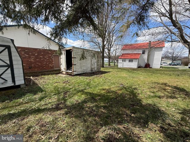 132 OAK ST, Elk Garden, WV 26717