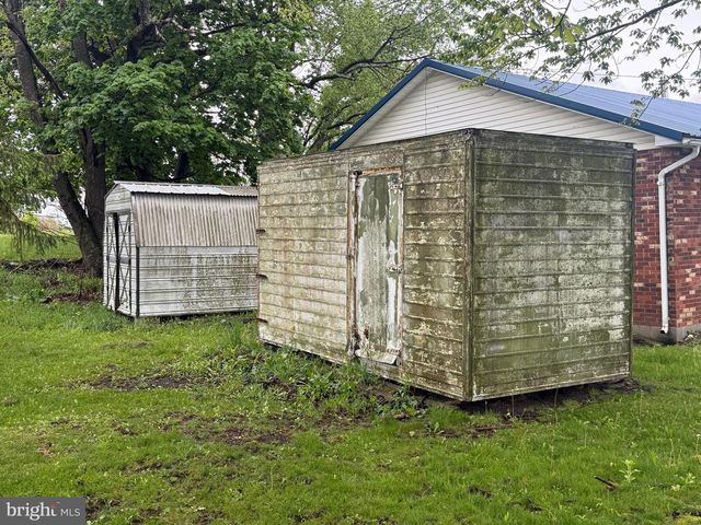 132 OAK ST, Elk Garden, WV 26717