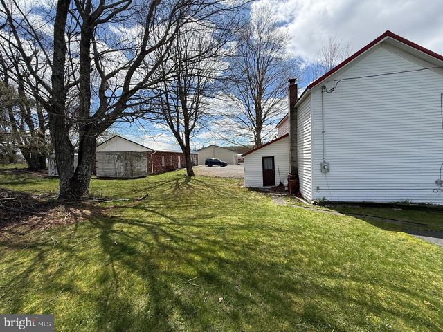 132 OAK ST, Elk Garden, WV 26717