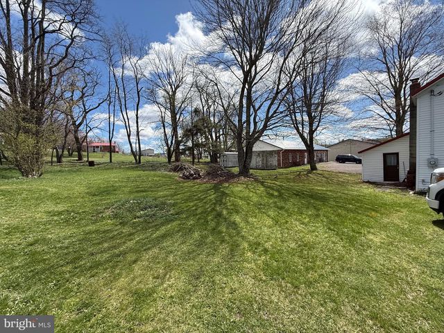 132 OAK ST, Elk Garden, WV 26717