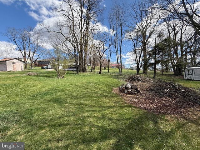 132 OAK ST, Elk Garden, WV 26717