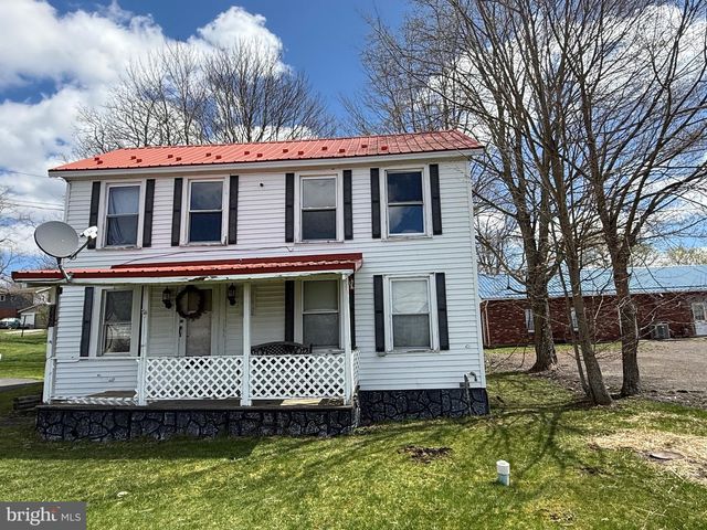 132 OAK ST, Elk Garden, WV 26717