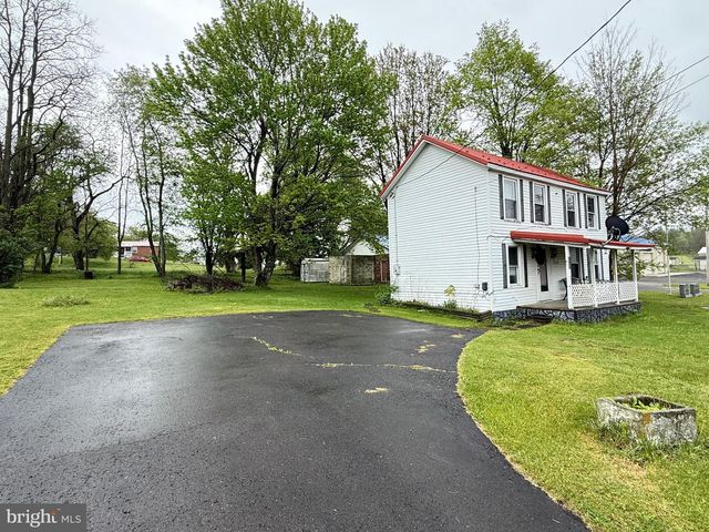 132 OAK ST, Elk Garden, WV 26717