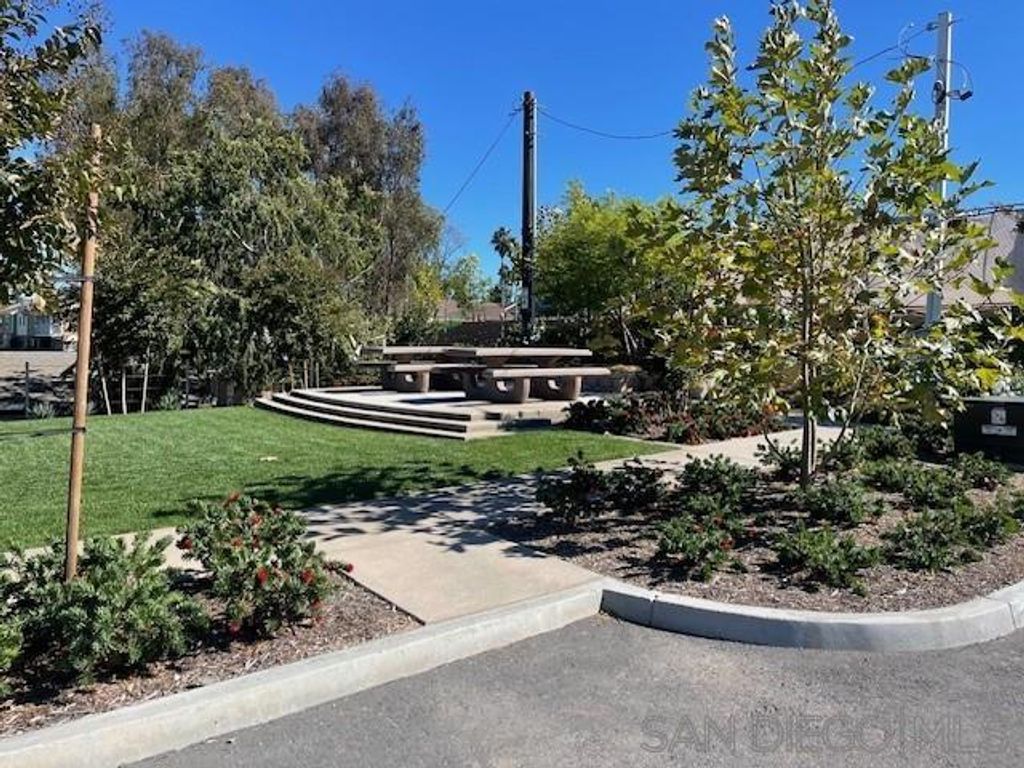 Image 13 of property listing at 7838 Cypress Drive, Santee, CA 92071