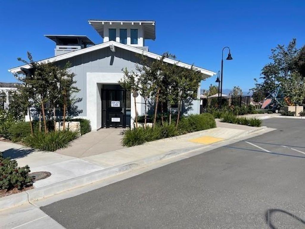 Image 14 of property listing at 7838 Cypress Drive, Santee, CA 92071